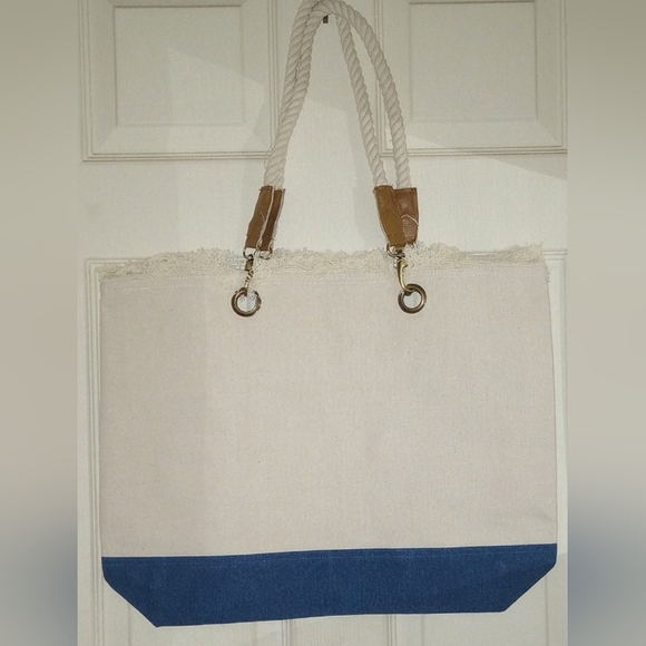 Beach Bundle - Picture 2 of 7